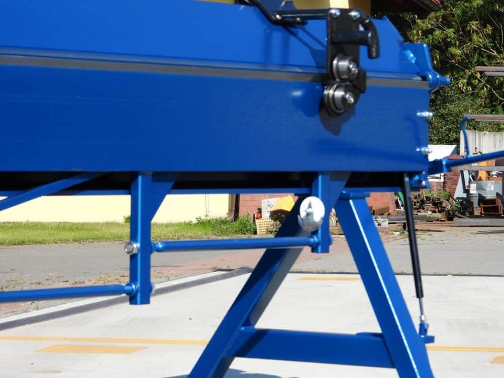 AbkantbankMaschinenfrSpenglerfrBlechSchereSchwenkbiegemaschinezuDachHerstellerAbkantbnkeRundbiegemaschineWulststabWulststange  x