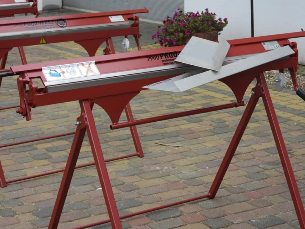 AugsburgWiesbadenNrnbergLeipzigDresdenChemnitzDortmundBonnKln x