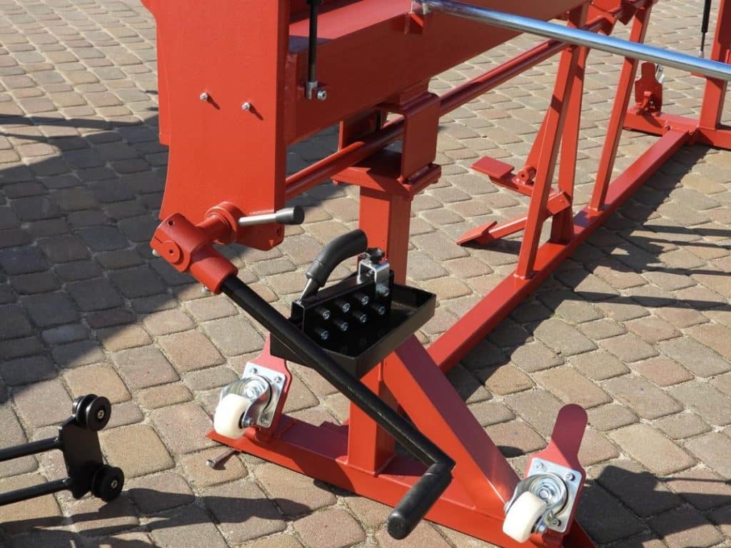 BlechbiegemaschineBiegemaschineWulstgertzuDachAbkantbankWulststabWulstmaschineWulststangePRODMASZwww.abkantbank.de  x