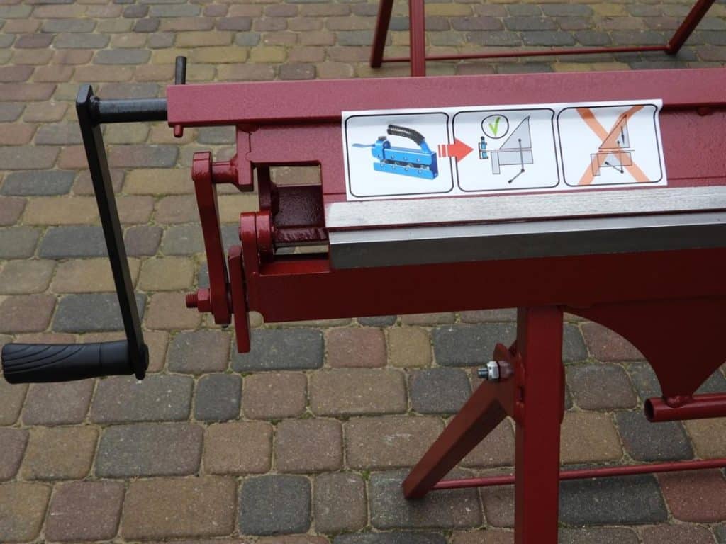 BlechbiegemaschineMaschinenfrDachdeckerHandfalzmaschineKantbankHerstellerAbkantbnkePRODMASZWulstdreherGlattwalzmaschineHandfalzmaschine  x