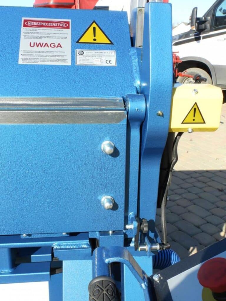 HalbautomatischeAbkantbankBiegemaschinemshop.abkantbank.deQualitt x